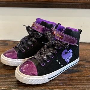 Descendants 2 sneakers, size 12